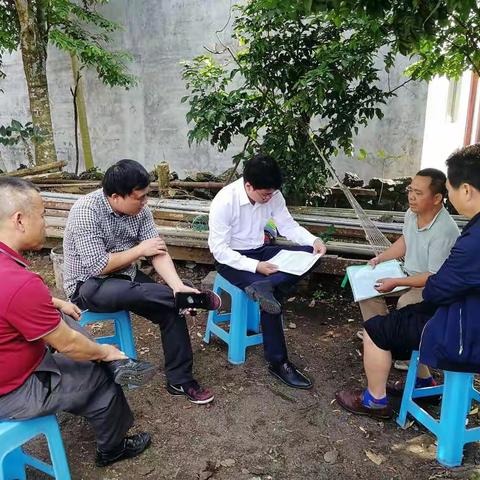 区委副书记、政法委书记柳战良前往永兴镇约访下访重点人员