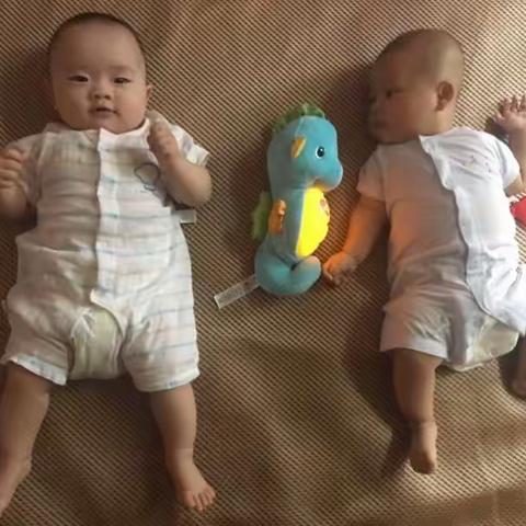 我们的第一个六一……