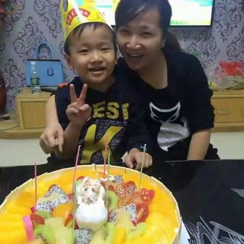 每一对母子都是生死之交。