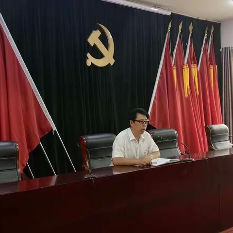 滨河街道扶贫联络员政策培训会议