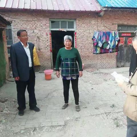 滨河街道稳定脱贫“回头看”