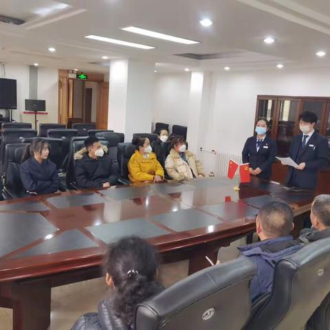 松江河支行积极开展“志愿于心 服务于行”志愿活动