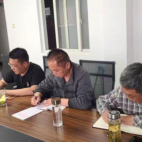 第一农业分公司召开支委扩大会议