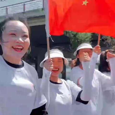 七彩教育集团第八届——行走的力量，毅行徒步活动圆满落幕！