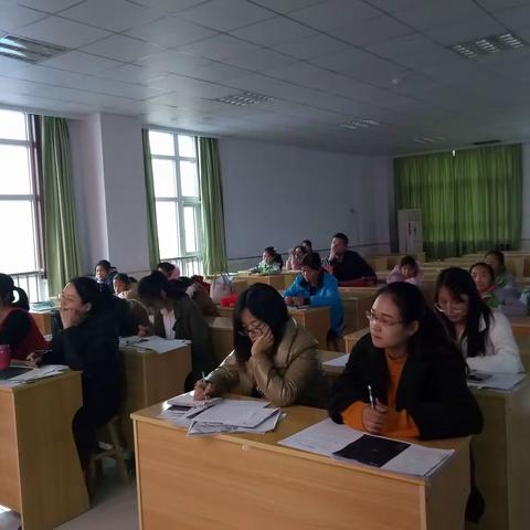 冬雨潇歇，朔风猎猎；教研活动，如火如荼。——记于里小学英语学科第三期教研简报