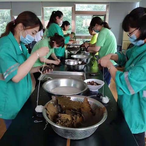 青青艾香飘端午  绿化养护不松绑
