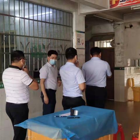 县委副书记马士成到京南镇卫生院指导新冠疫情防控工作