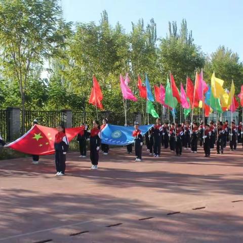 西夏区兴泾镇中石油希望小学召开第五届秋季师生趣味运动会
