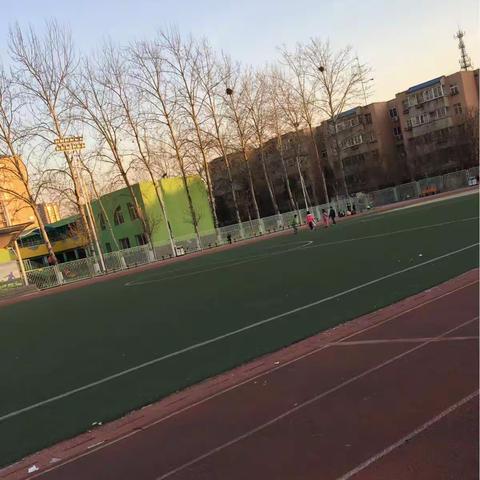 冬日午后操场