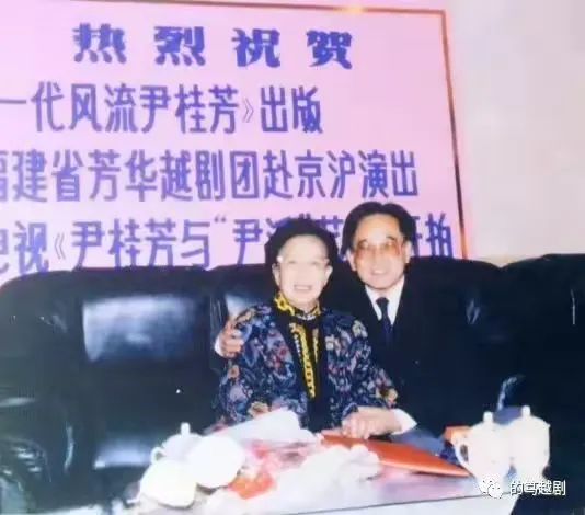 秋光连波 桂子飘香，——缅怀敬爱的连波老师