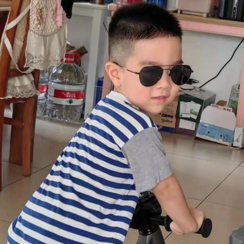 花好月圆，幸福美满一家人