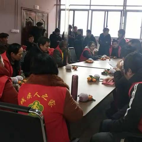 佐村镇残疾人之家年终家属会议及爱心捐资捐物活动