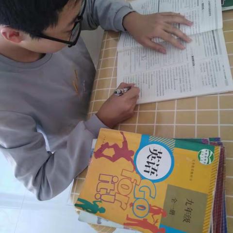 积极努力，不负韶华！