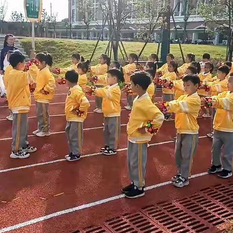 九江八里湖双峰小学，第一届秋季运动会暨首届亲子运动会！