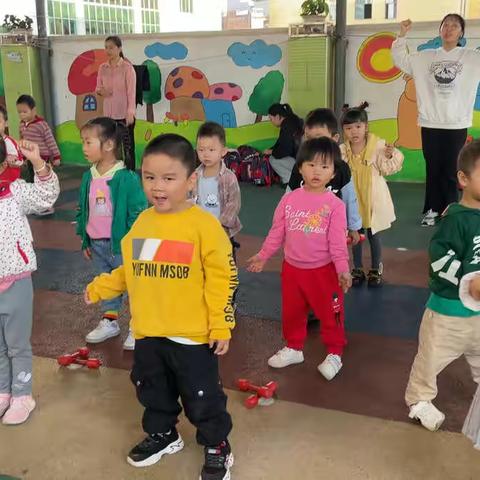 新佳金象幼儿园-2021秋季学期第十周中二班日常片段