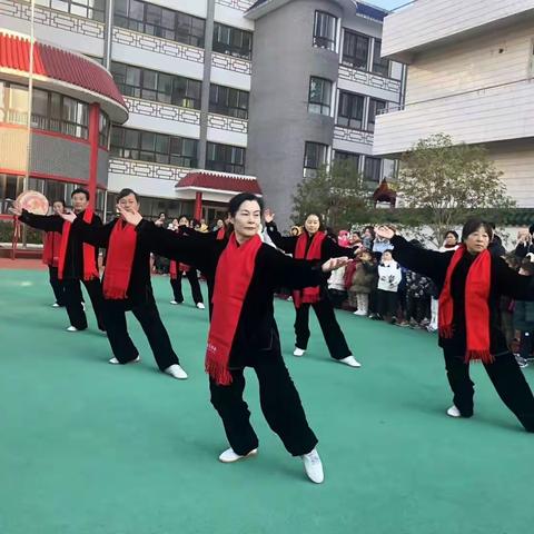 大三班快乐晨约――武动乾坤