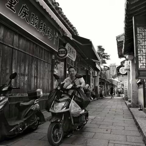 清晨的新场古镇