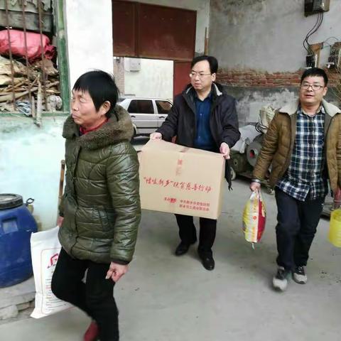 安监局开展献爱心 过佳节活动