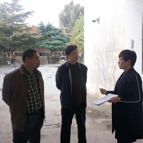 县督导组深入康庄村指导该村扶贫攻坚工作