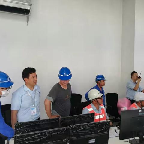 桥隧公司组织开展文明东隧道火灾事故预演工作