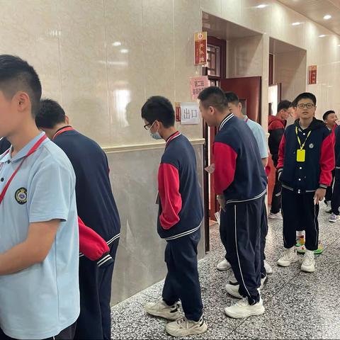 快来看啊，为啥804班有同学“面壁”！