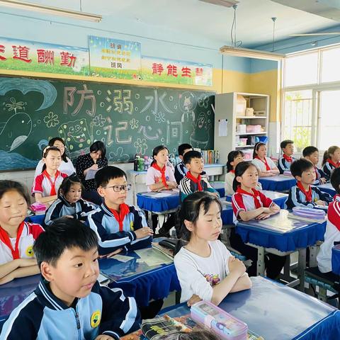 学习新课标 课堂促成长—瀍河区白马寺镇实验小学低年级语文组（北院校区）