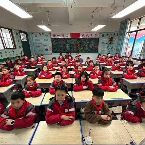学雷锋，树新风---四（1）班中队在行动