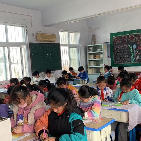 点“钻”成画，点亮童年——记红庙街小学钻石绣社团活动总结