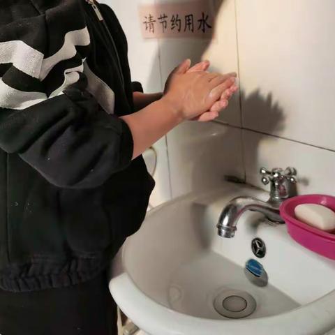 如何正确洗手—馨秀园幼儿园健康小讲堂