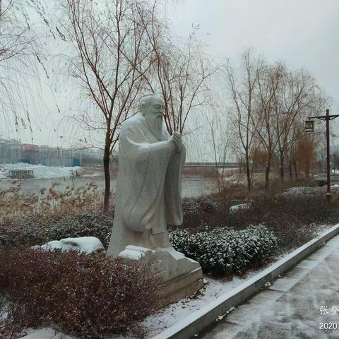 雪后的智慧广场更靓丽！