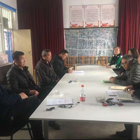 黄碾镇东旺村两委干部召开紧急会议，关于做好排查辖区内自建房使用易燃材料，防火安全隐患进行深入研究。