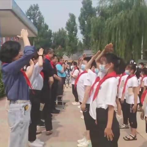 孔子雕像落成揭幕仪式----- 曲阳县南洪德小学