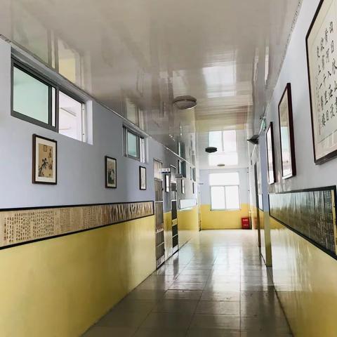 大美有形润物无声——记郝庄小学校园文化建设之书画欣赏