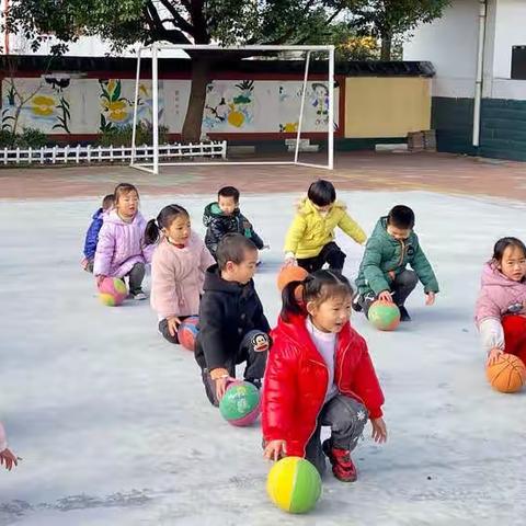 小篮球！大梦想！————莱溪乡九联幼儿园篮球特色活动