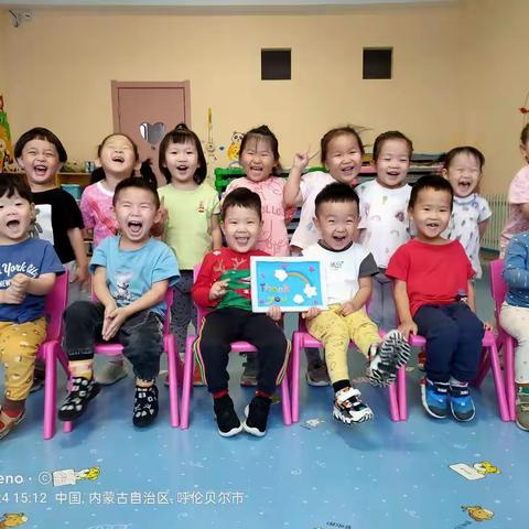 学会感恩  与爱同行—艺博幼儿园感恩节活动（小班）