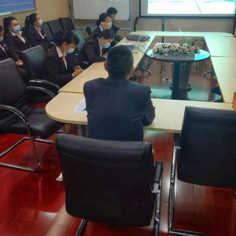 东湖支行党支部10月主题党日活动——“誓言有源，践行有我”