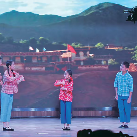 经三年再磨一剑  诵时代最美之人