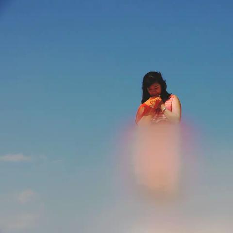 《轻踏云端的青春》