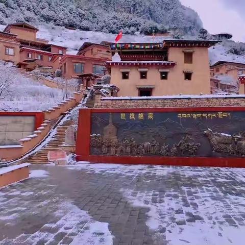 香格里拉巴拉格宗+普达措两日游