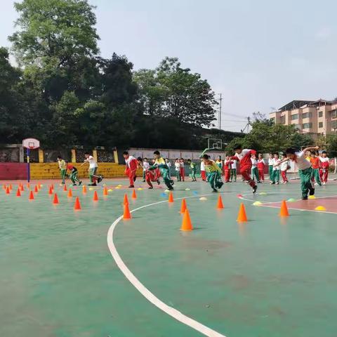 同课异构  绽放魅力——韶关市黄岗小学综合科组体育学科课堂展示活动