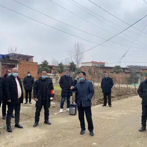 “后三”变“前三”  红黑旗“易主”——谢庄镇开展人居环境整治冬春攻坚第二次观摩讲评活动