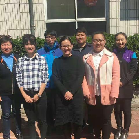 团结奋进的七年级英语组，一路芬芳！