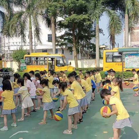 大10班第四周在园小花絮