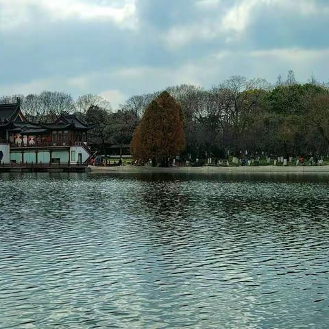 节日期间游莫愁湖公园