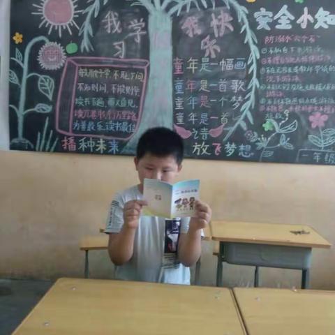 把防溺水手册送到学生家里