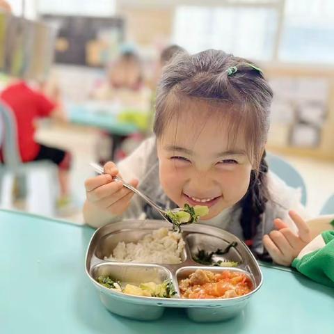 重庆渝中凤凰幼儿园2022－2023学年第二学期第14周周报