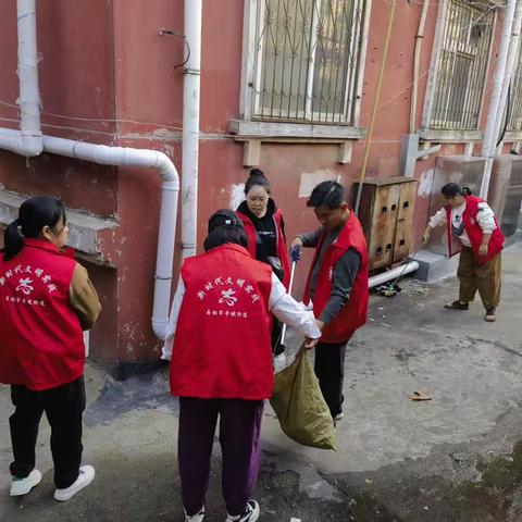 清洁家园 保护环境—龙泉社区志愿者开展清理卫生清洁活动