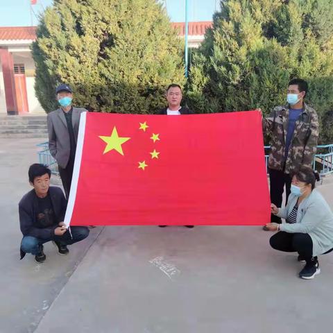 双茨科镇:“国庆”假期我在岗      重点工作“不打烊”