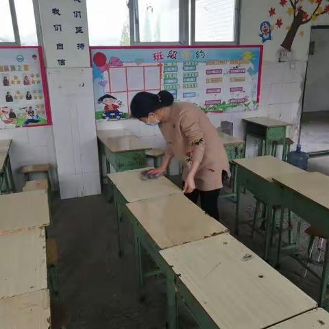 防疫有我，爱卫同行                                 ———曹市学校爱国卫生月在行动