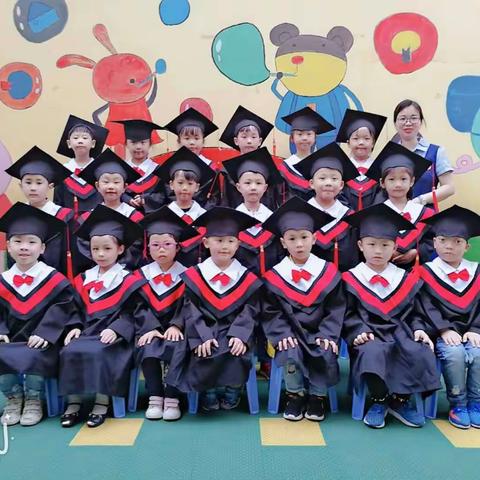 爱心幼儿园2019年春季学期博士2班宝贝们的精彩瞬间记录着宝贝们成长的每个点滴！  留下最美的成长回忆。